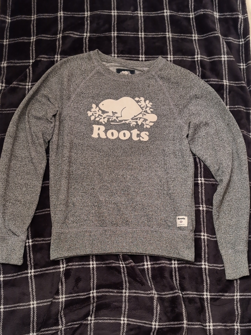 Roots Women’s Heather Gray Crewneck Sweatshirt with White Logo - Picture 1 of 5